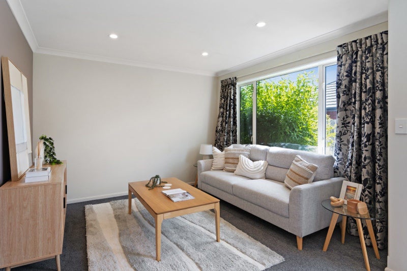 Over 60s on the park64660963309954114