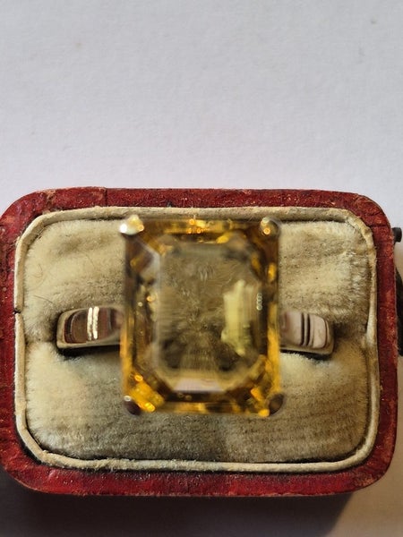 Citrine ring Carousel 2