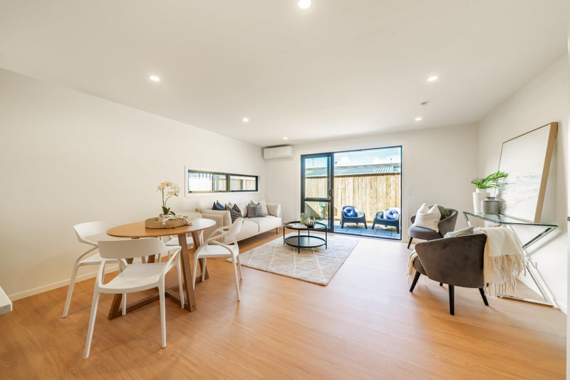 Brand New- Ready to Move In - Freehold Title64661064694915114