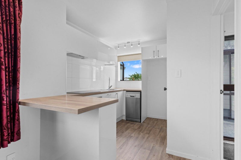 Cute, Renovated & Accessible - Greerton Winner64661064675713114