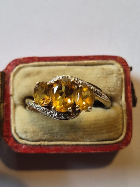 Citrine and diamond ring Carousel 1