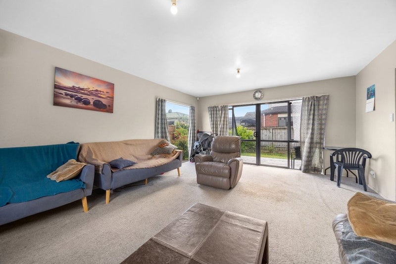 Papakura, 3 bedrooms64661154432130113