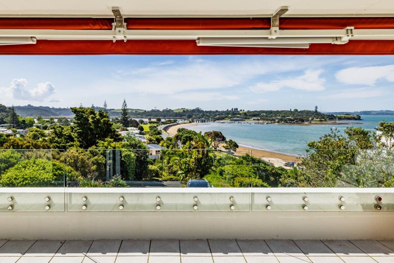 Exceptional Coastal Living — Steps From The Water64661255499265114