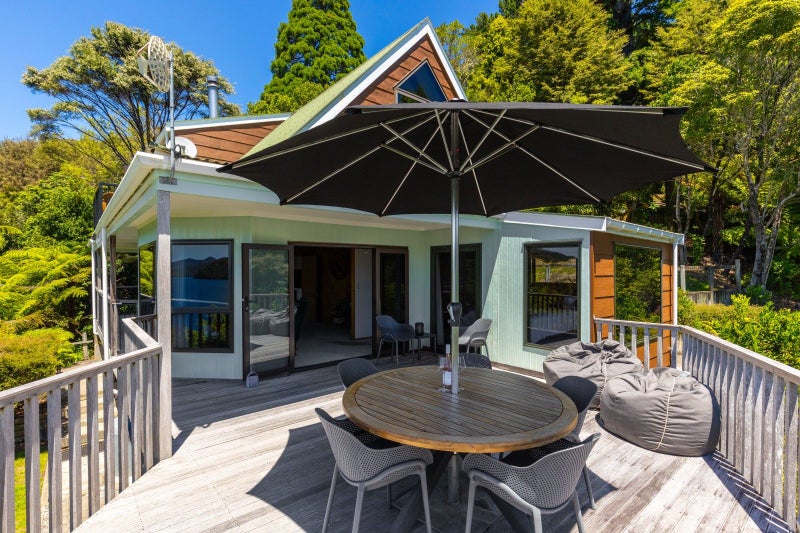 Golden mile, golden beach, golden opportunity64661652161923114