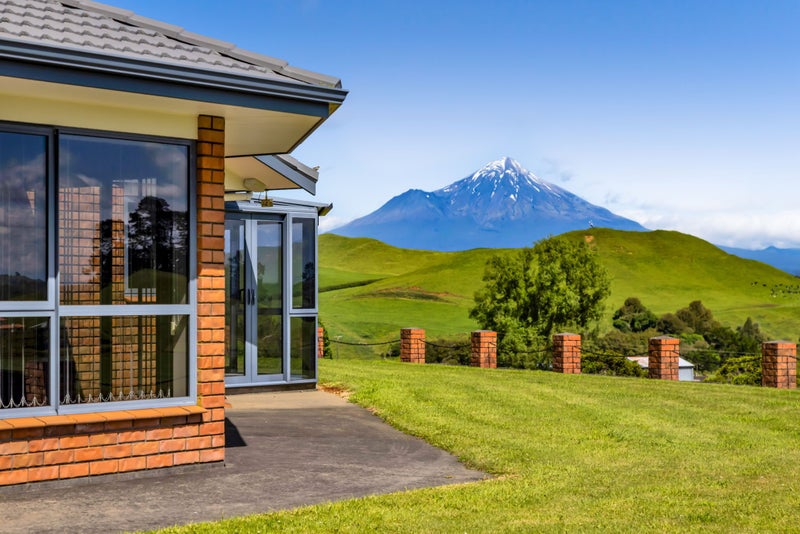 ELEVATED LIVING, INSPIRED BY VIEWS64693993829123113