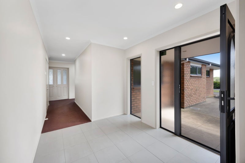 ELEVATED LIVING, INSPIRED BY VIEWS64693993829123114