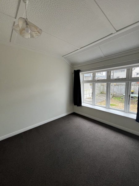 Newtown, 3 bedrooms64662629065602114