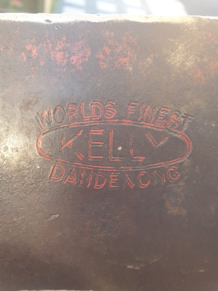 KELLY AXE DANDENONG CANADA Carousel 8