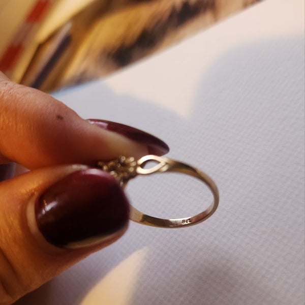 Antique 9ct Gold Garnet Ring Size M Carousel 9