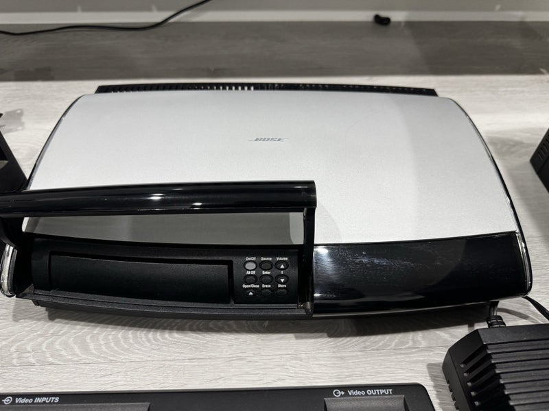 Bose Lifestyle set + Bose SA-2/SA-3 Stereo Amplifier Carousel 2