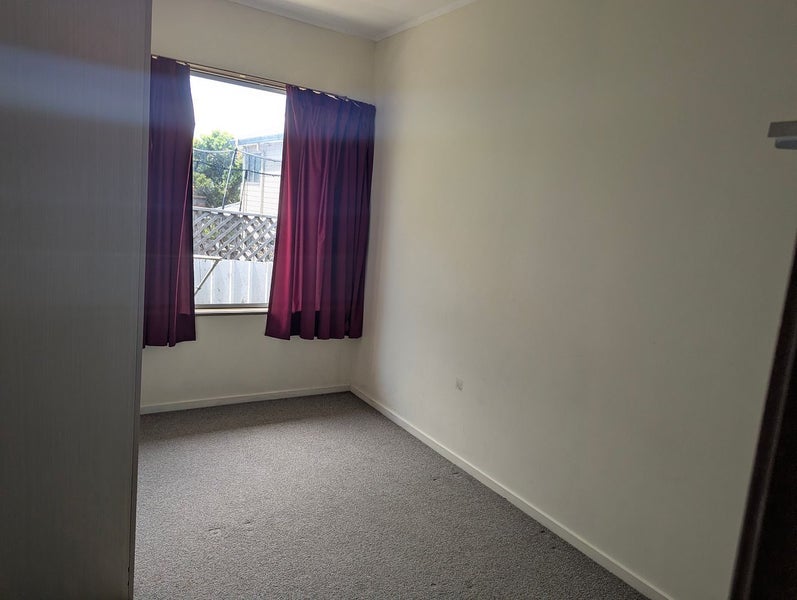 One Tree Hill, 2 bedrooms64663719352323112