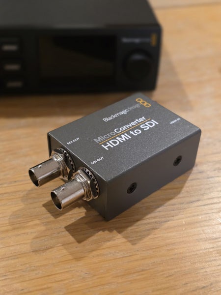 Blackmagic Web Presenter (Original Model) Complete Streaming Kit64663832926594112