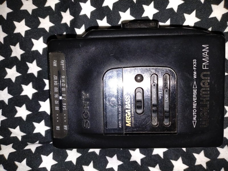 Vintage 1991 Sony WM-FX33 Walkman Carousel 1