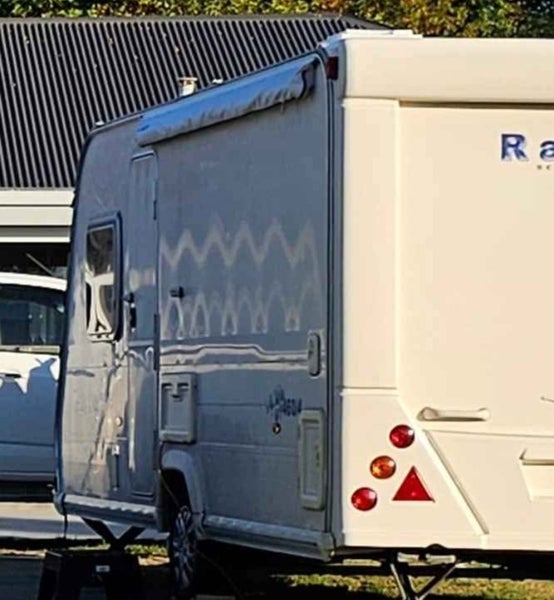 DOMETIC BAG AWNING 2.7M WITH AWNING TRACK STOPPERS AND WIND CENTRE ARM64668969348995112