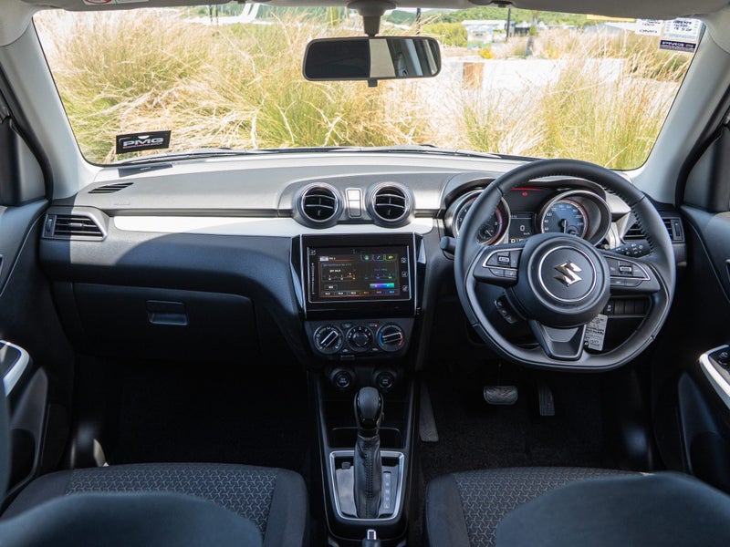 2025 Suzuki Swift GL 1.2 Auto64668572201987111