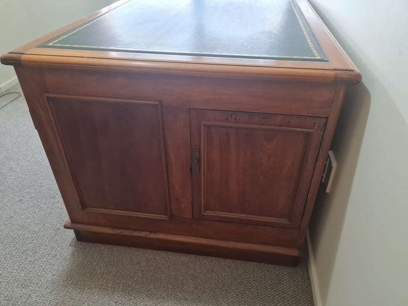 Office Desk Carousel 4