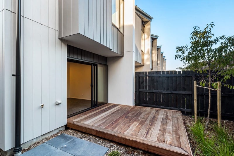 Modern Family Living – Move In Today!64668882696963112