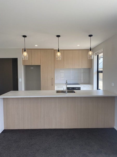 Rolleston, 4 bedrooms64668882757891113