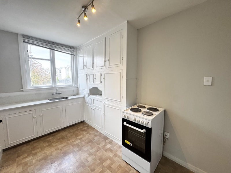 St. Albans, 3 bedrooms64668882803586111