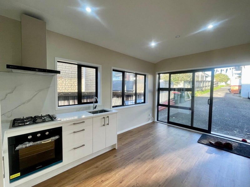 Mount Roskill, 2 bedrooms64669080147713112