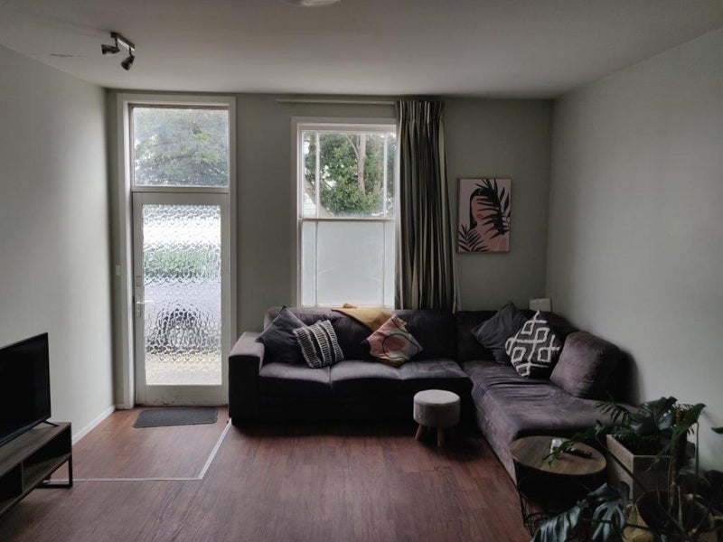 Newtown, 5 bedrooms64669080184577112