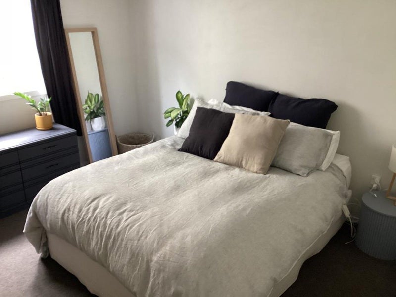 Newtown, 5 bedrooms64669080184577113