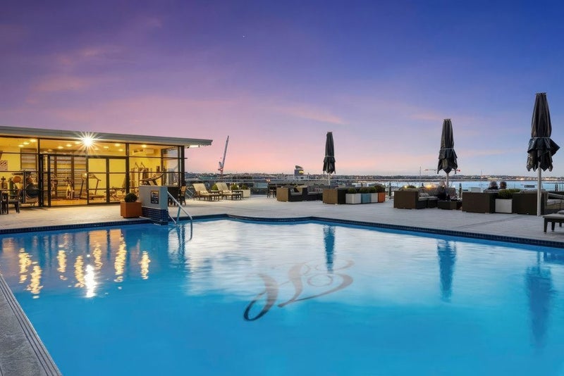 City Centre, Studio64669290293890110