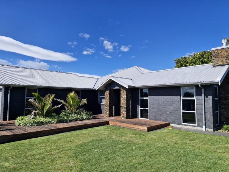 Bell Block, 4 bedrooms64669492348673110