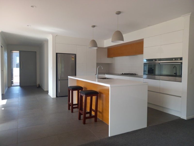 Bell Block, 4 bedrooms64669492348673112