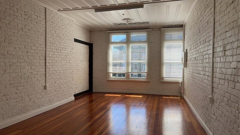 Grafton, Studio64669590761217111