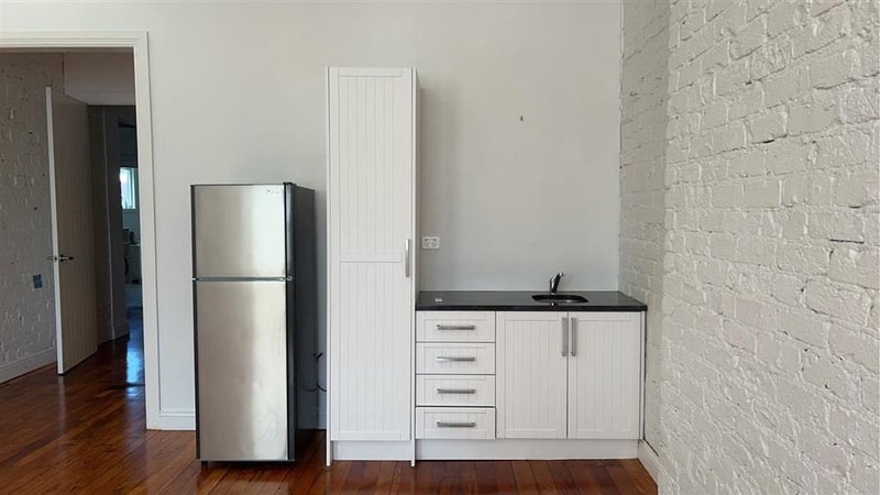 Grafton, Studio64669590761217114