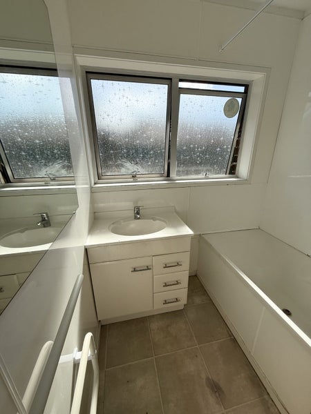 Royal Oak, 2 bedrooms64669690309889114