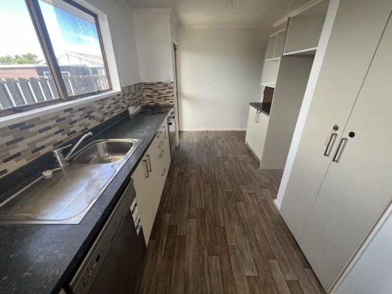 Springvale, 3 bedrooms64669788916866111