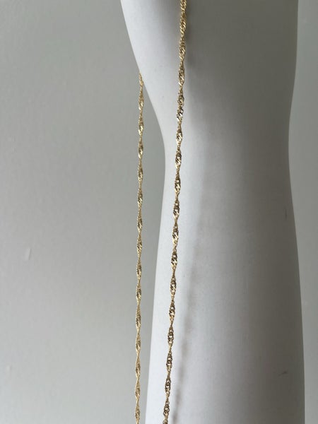 18ct Gold Necklace Carousel 1