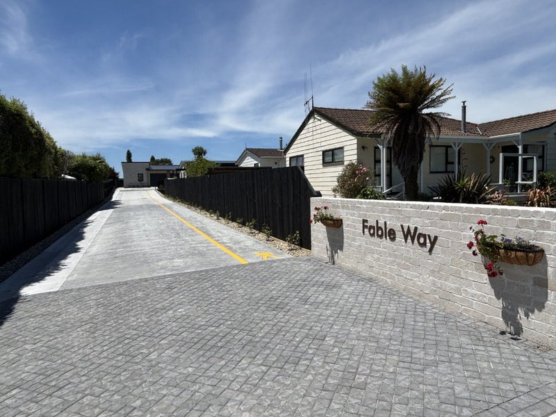 Leamington, 3 bedrooms64669888275457111