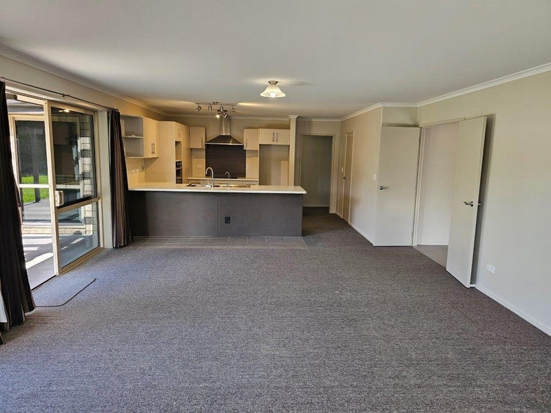 Huntington, 4 bedrooms64669888289795114