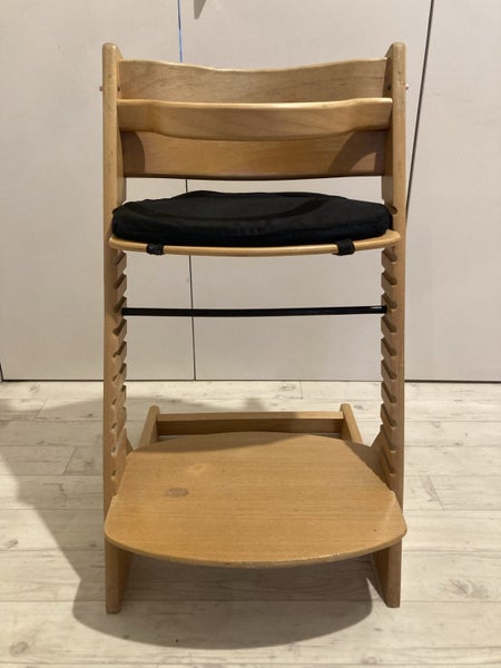 Mocha high chair Carousel 2