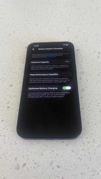 iPhone 13 excellent condition64670138271489111