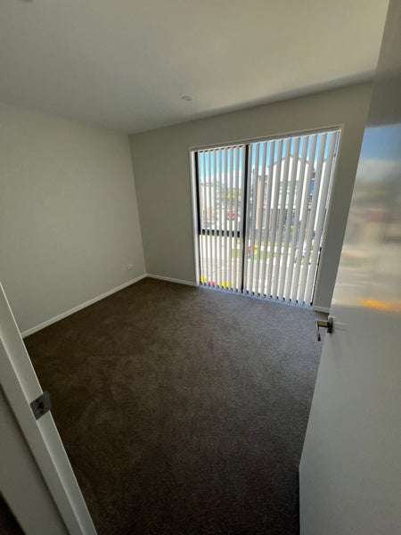 Mangere Bridge, 3 bedrooms64670989703043111