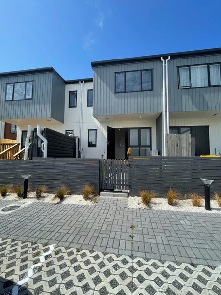 Henderson, 3 bedrooms64670188686210110