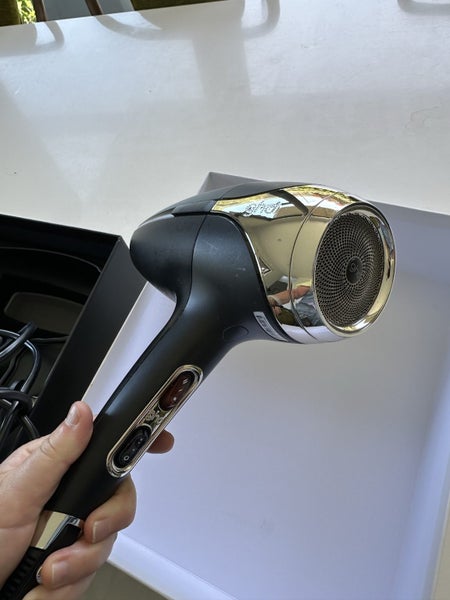 Ghd dryer works but only blows cold air comes with nozzle Carousel 2