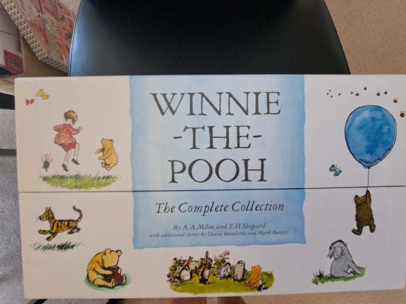 Winnie the Pooh. The Complete Collection by A.A.Milne & E.H. Shepherd Carousel 1