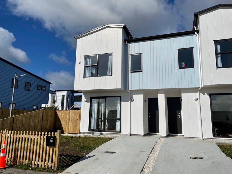 Papakura, 3 bedrooms64670590023682110