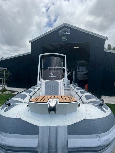 Highfield Inflatable64670678110337111