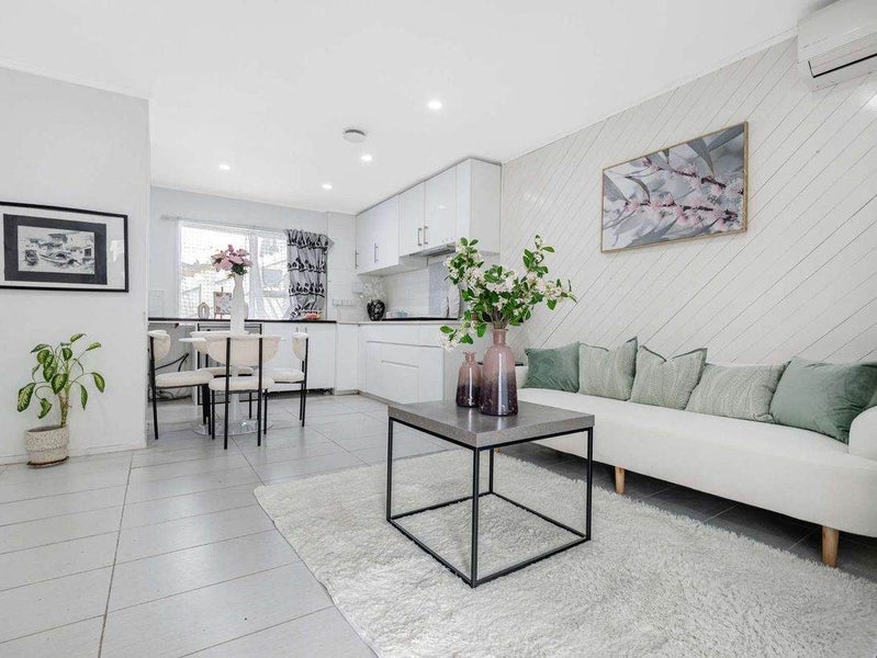 Sandringham, 2 bedrooms64670690691073114
