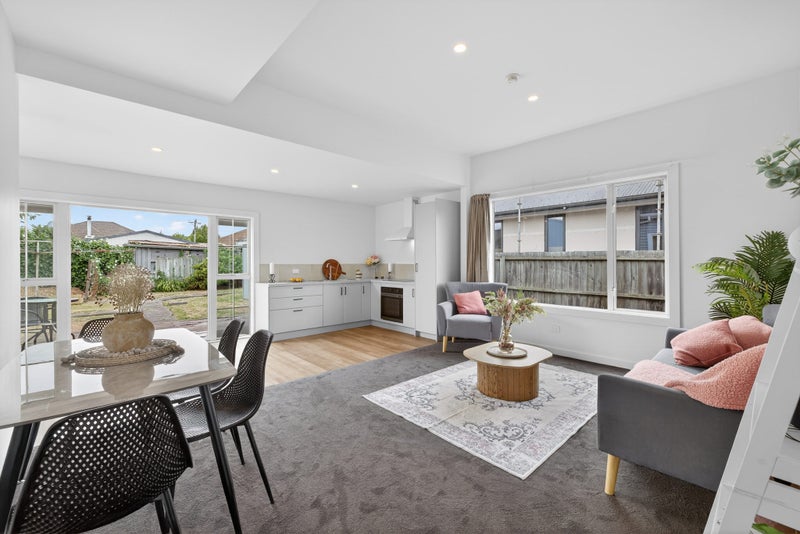 Renovated Charmer!64670790299651111