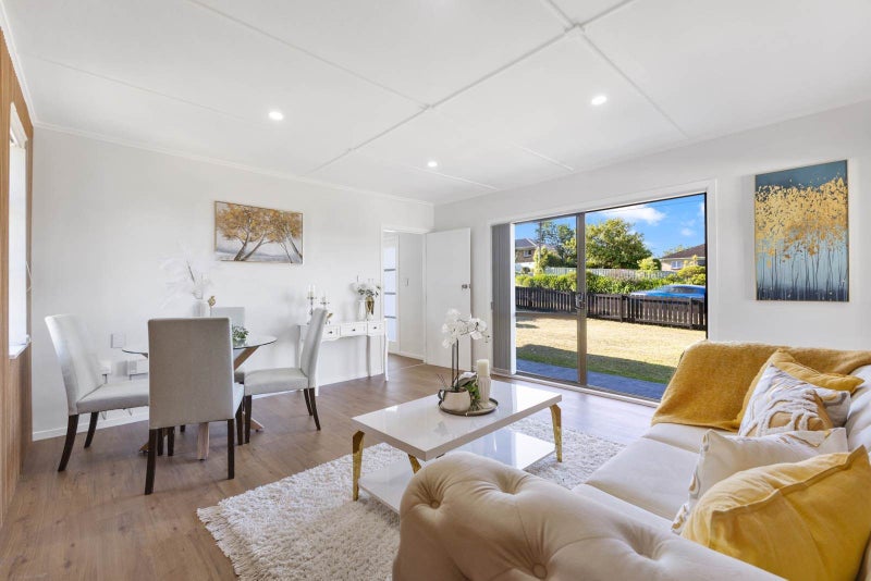 Stunningly Renovated, Road-Front Standalone Home!64680891399169111