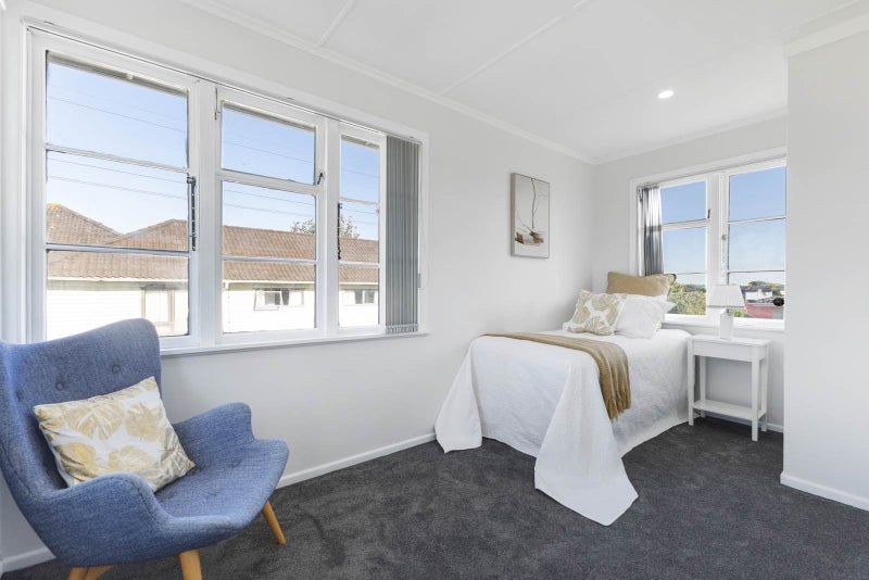 Stunningly Renovated, Road-Front Standalone Home!64680891399169114