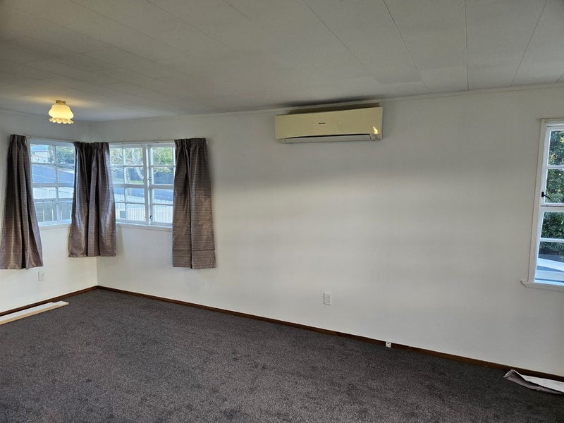 Glenfield, 3 bedrooms64670890118531111