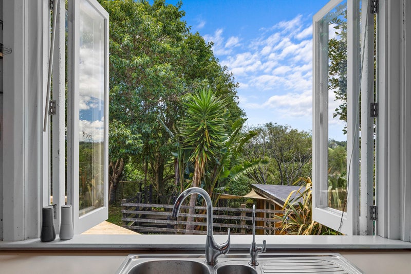 CHARACTER, PRIME LOCATION AND MOUNTAIN VIEWS64670989686785114